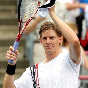 Kevin-Anderson-Applaudes-110809G300