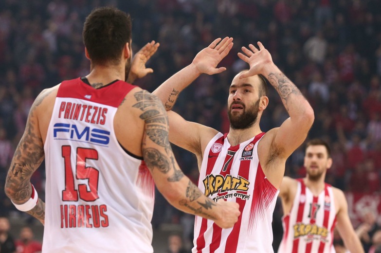 19-4-2017-olympiakos-efes