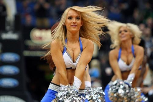 redeye-hot-cheerleaders-the-big-d-show-2012021-028