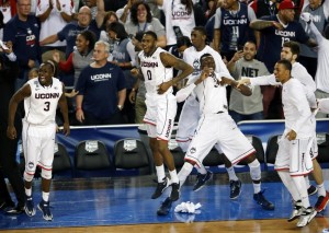 amida-brimah-phillip-nolan-ncaa-basketball-championship-game-connecticut-vs-kentucky