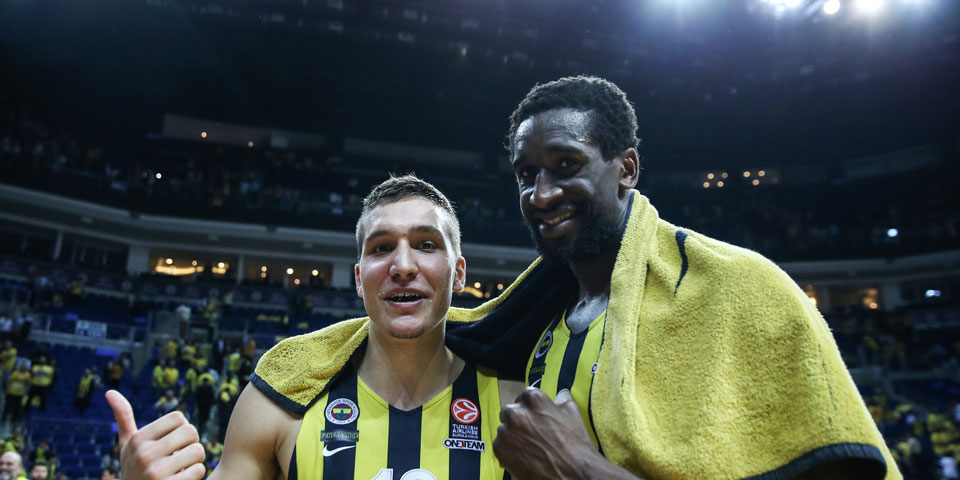 25-4-2017-fener-pao