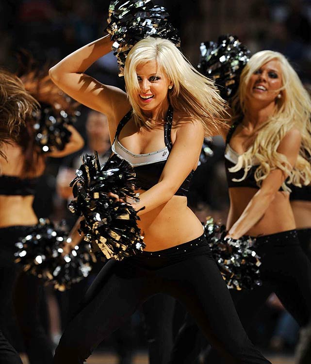 spurs-silver-dancers-opqi-11393-mid